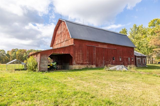 4420 Bull Run Road, Gregory, MI 48137