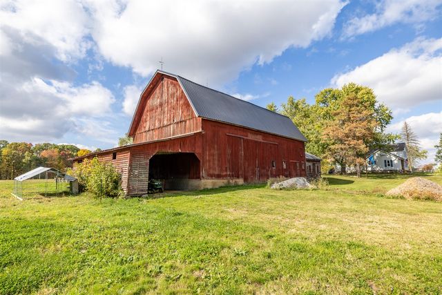 4420 Bull Run Road, Gregory, MI 48137