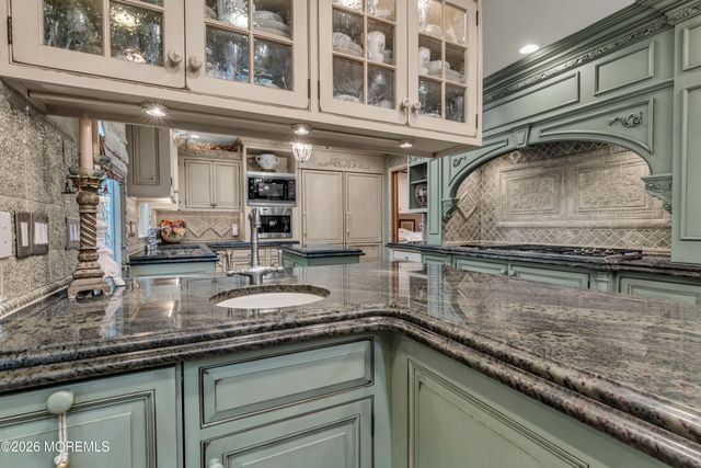 523 Pheasant Lane, Toms River, NJ 08753