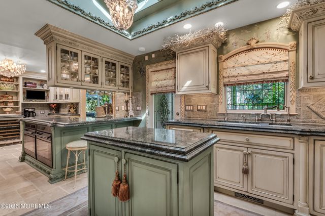 523 Pheasant Lane, Toms River, NJ 08753