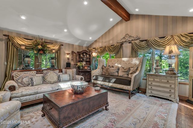 523 Pheasant Lane, Toms River, NJ 08753