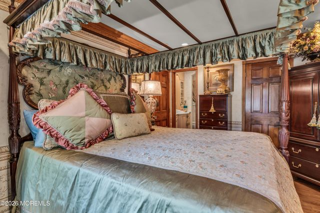 523 Pheasant Lane, Toms River, NJ 08753
