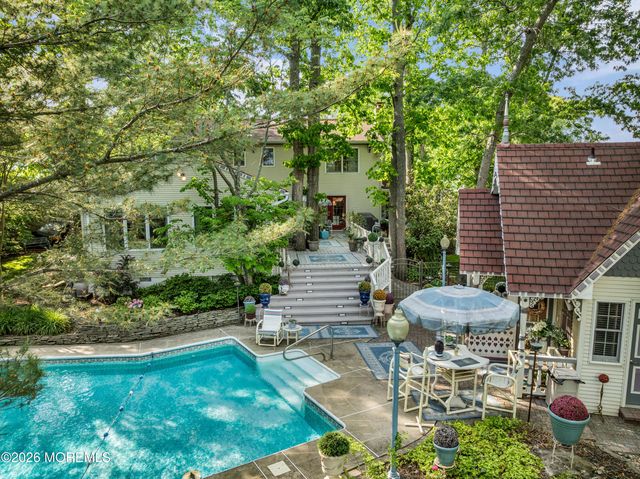 523 Pheasant Lane, Toms River, NJ 08753
