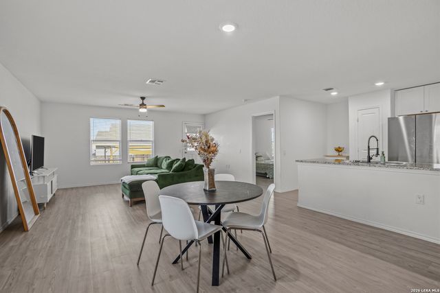 575 Lew, San Antonio, TX 78221