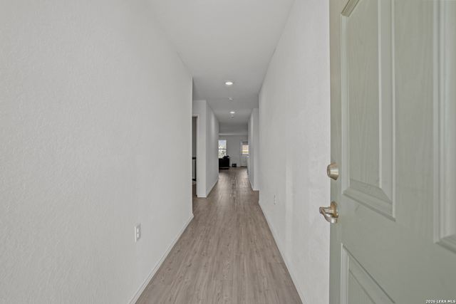 575 Lew, San Antonio, TX 78221