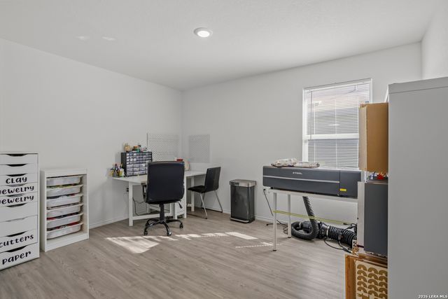 575 Lew, San Antonio, TX 78221