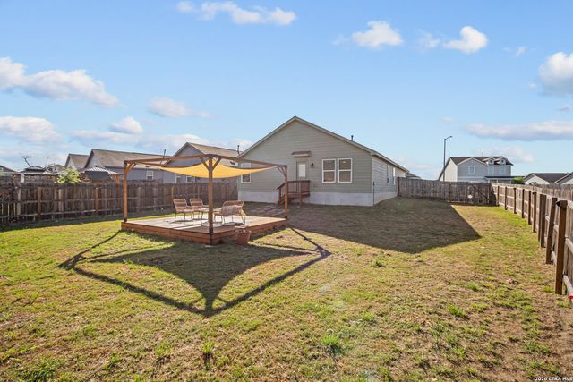 575 Lew, San Antonio, TX 78221