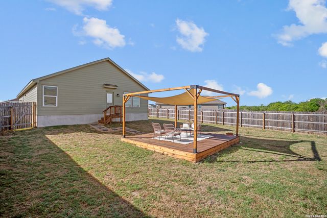 575 Lew, San Antonio, TX 78221