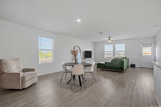 575 Lew, San Antonio, TX 78221