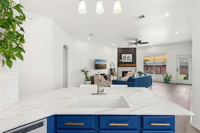 638 Columbine Ave, Cedar Park, TX 78613