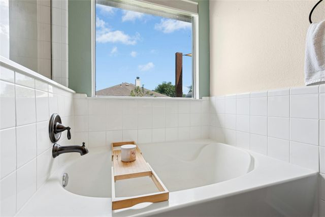 638 Columbine Ave, Cedar Park, TX 78613