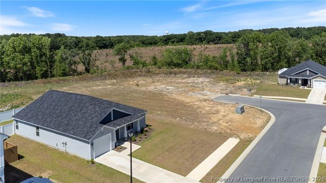 195 Bracknell Lane, Raeford, NC 28376
