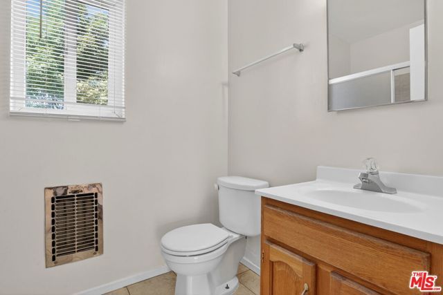 14721 Sylvan Street 4, Van Nuys (los Angeles), CA 91411