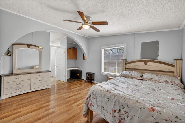 2301 W 13th Avenue, Corsicana, TX 75110