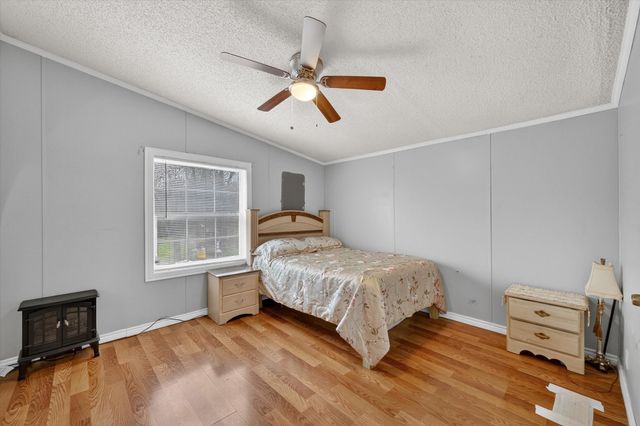 2301 W 13th Avenue, Corsicana, TX 75110