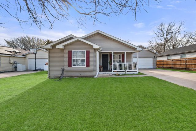 2301 W 13th Avenue, Corsicana, TX 75110
