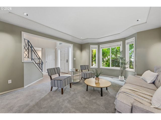 99 GARIBALDI St, Lake Oswego, OR 97035