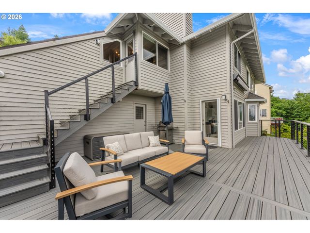 99 GARIBALDI St, Lake Oswego, OR 97035