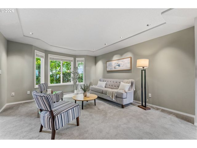 99 GARIBALDI St, Lake Oswego, OR 97035