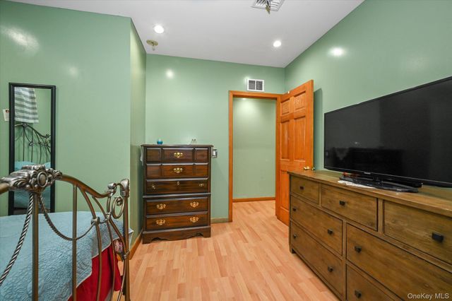 6448 58th Road, Maspeth, NY 11378