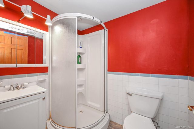 6448 58th Road, Maspeth, NY 11378