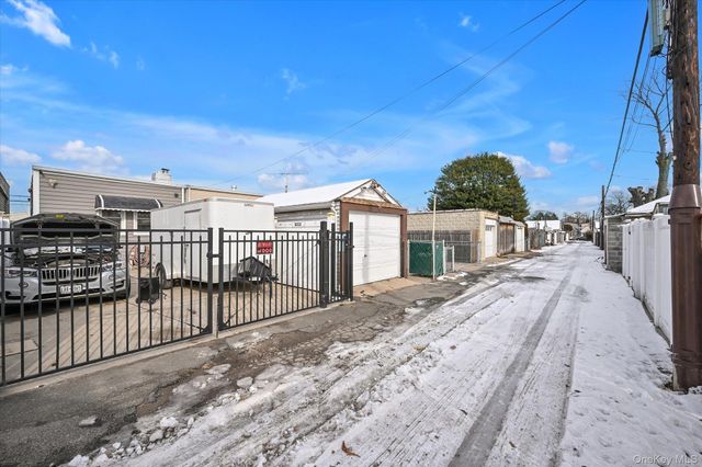 6448 58th Road, Maspeth, NY 11378