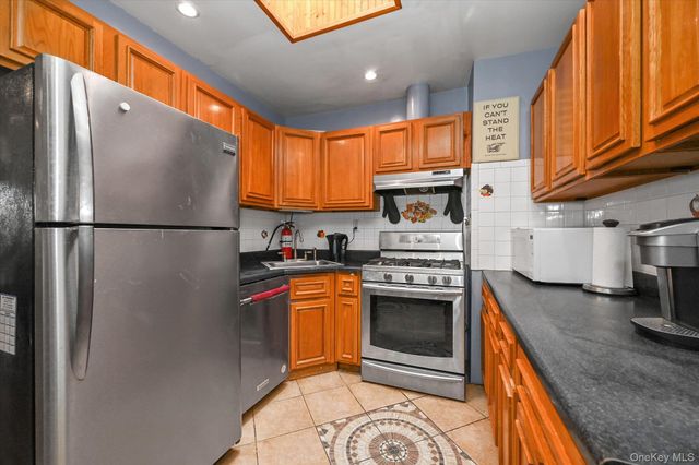 6448 58th Road, Maspeth, NY 11378