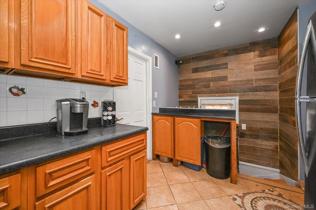 6448 58th Road, Maspeth, NY 11378