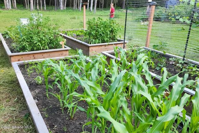 870 & 842 Samuels Rd, Sandpoint, ID 83864