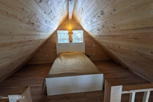 870 & 842 Samuels Rd, Sandpoint, ID 83864