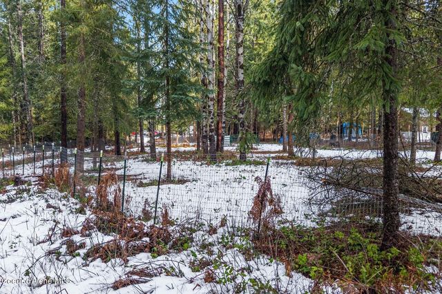 870 & 842 Samuels Rd, Sandpoint, ID 83864