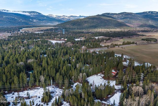 870 & 842 Samuels Rd, Sandpoint, ID 83864