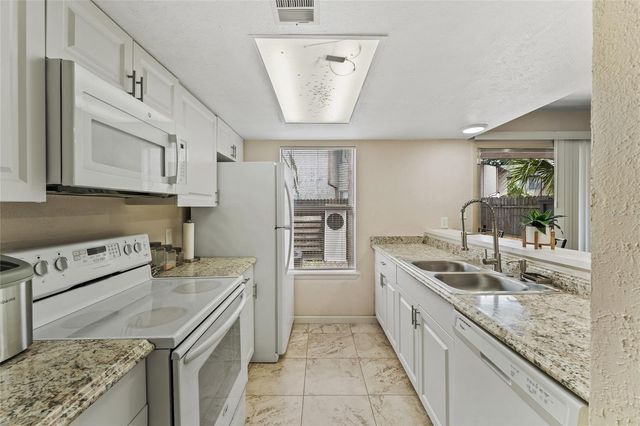 2021 LUDLOW LANE 3404, Orlando, FL 32839