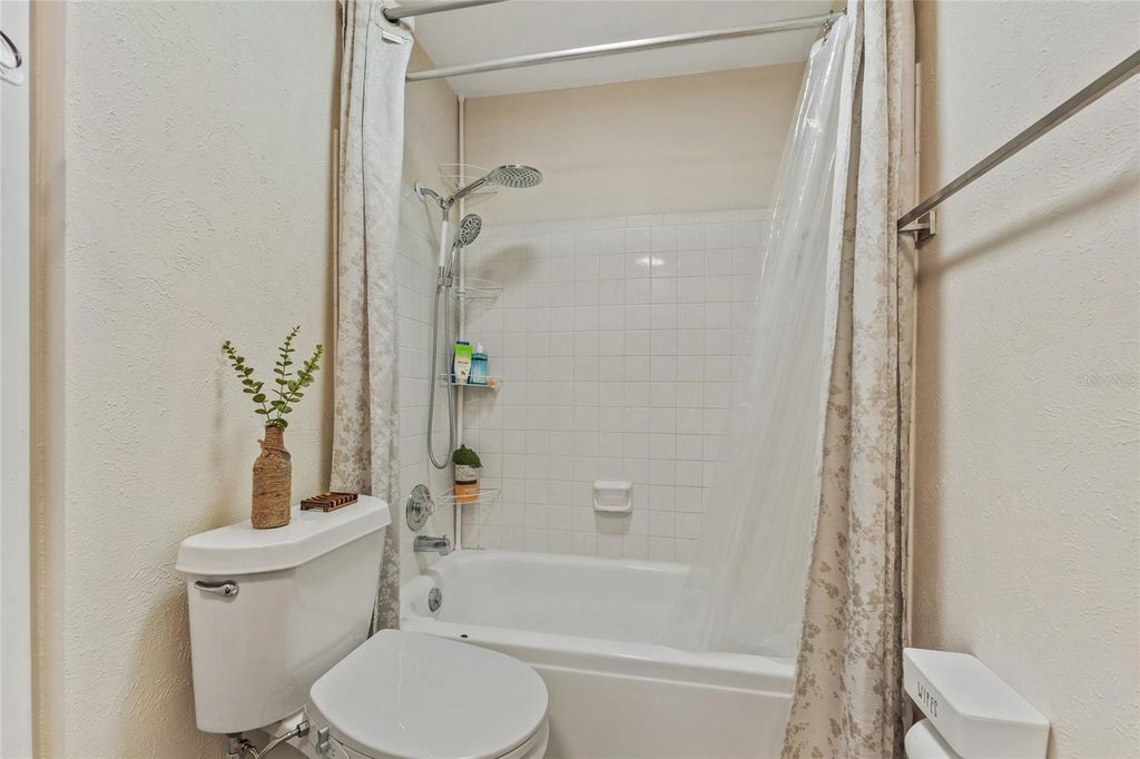 Image 18 of property listing at 2021 LUDLOW LANE 3404, Orlando, FL 32839