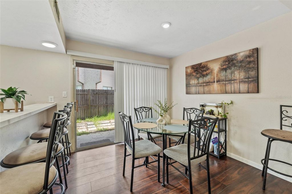 Image 8 of property listing at 2021 LUDLOW LANE 3404, Orlando, FL 32839