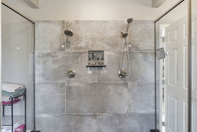 1012 Justin Drive, Springtown, TX 76082