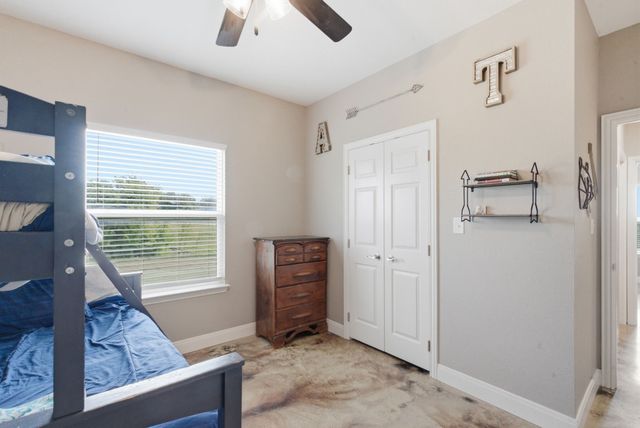 1012 Justin Drive, Springtown, TX 76082