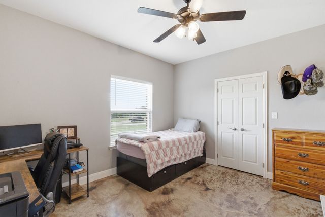 1012 Justin Drive, Springtown, TX 76082