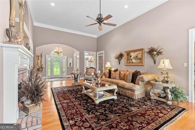 4315 Marble Arch Way, Flowery Branch, GA 30542