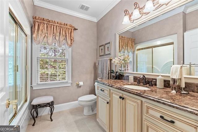 4315 Marble Arch Way, Flowery Branch, GA 30542