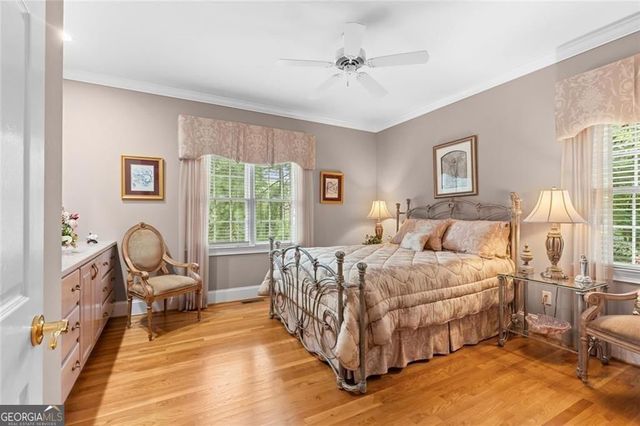 4315 Marble Arch Way, Flowery Branch, GA 30542