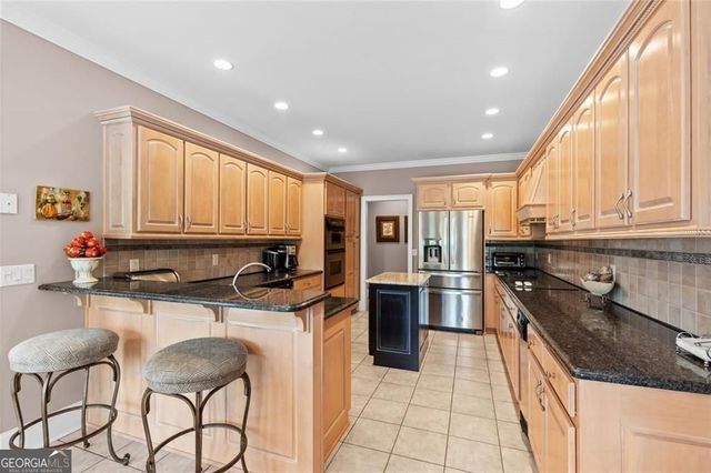 4315 Marble Arch Way, Flowery Branch, GA 30542