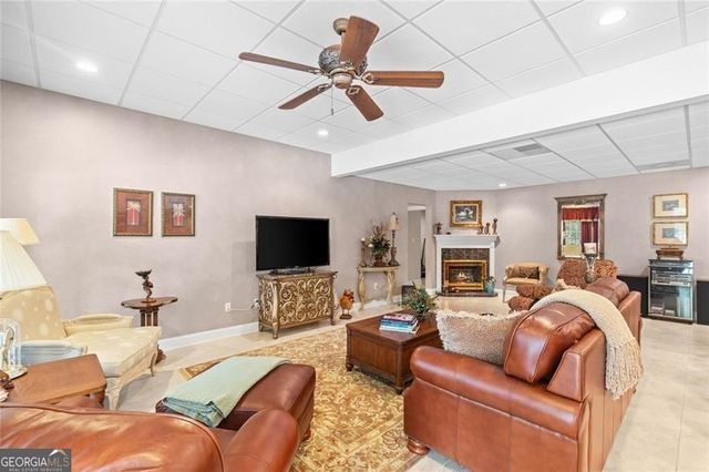 4315 Marble Arch Way, Flowery Branch, GA 30542