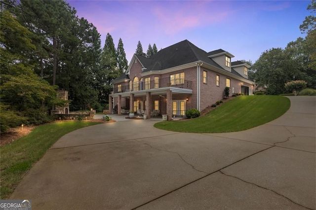 4315 Marble Arch Way, Flowery Branch, GA 30542