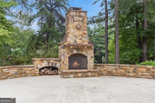 4315 Marble Arch Way, Flowery Branch, GA 30542