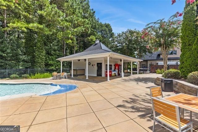 4315 Marble Arch Way, Flowery Branch, GA 30542