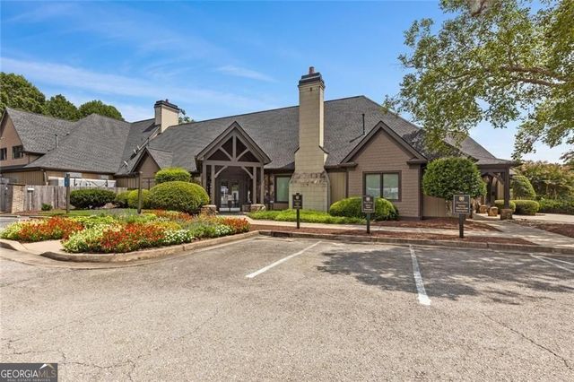 4315 Marble Arch Way, Flowery Branch, GA 30542
