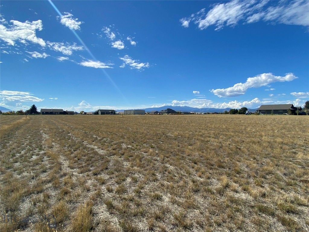 27 N Centurion, Whitehall, MT 59759