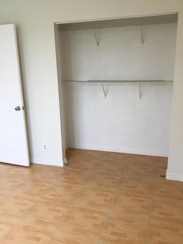 7860 NW 50TH Street 301, Lauderhill, FL 33351