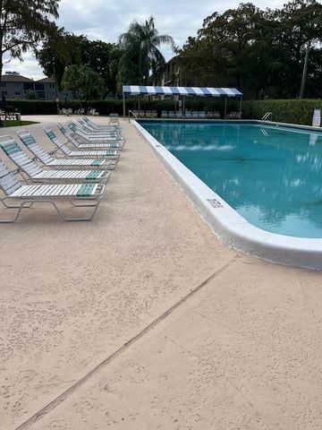 7860 NW 50TH Street 301, Lauderhill, FL 33351